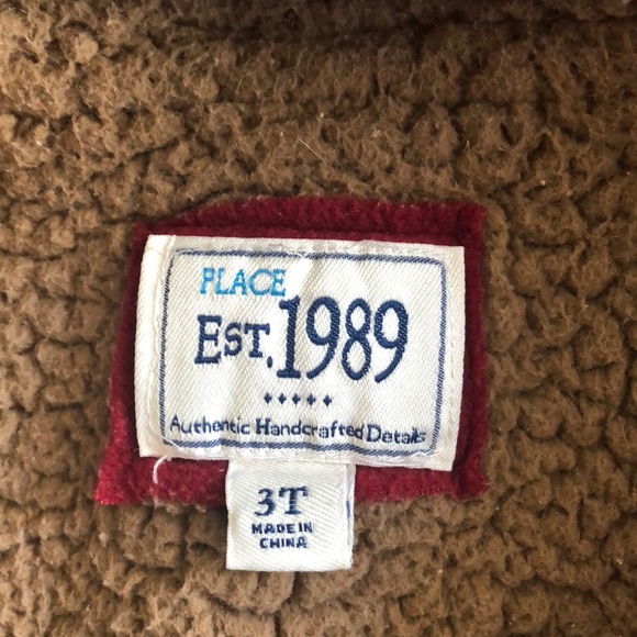 Children’s place red sweater jacket - Picture 2 of 2